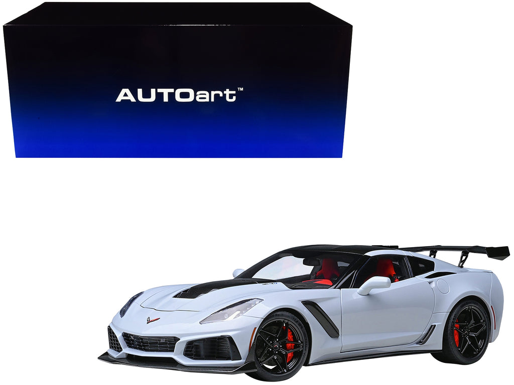2019 Chevrolet Corvette C7 ZR1 Ceramic Matrix Gray Metallic with Carbon Top 1/18 Model Car by Autoart.