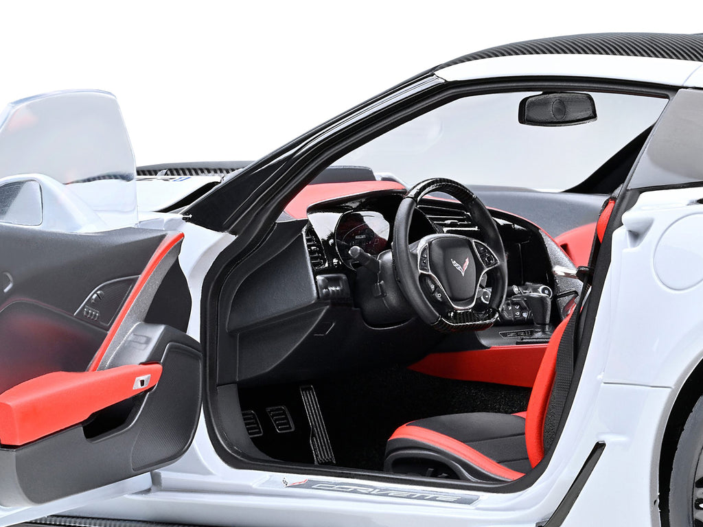 2019 Chevrolet Corvette C7 ZR1 Ceramic Matrix Gray Metallic with Carbon Top 1/18 Model Car by Autoart.