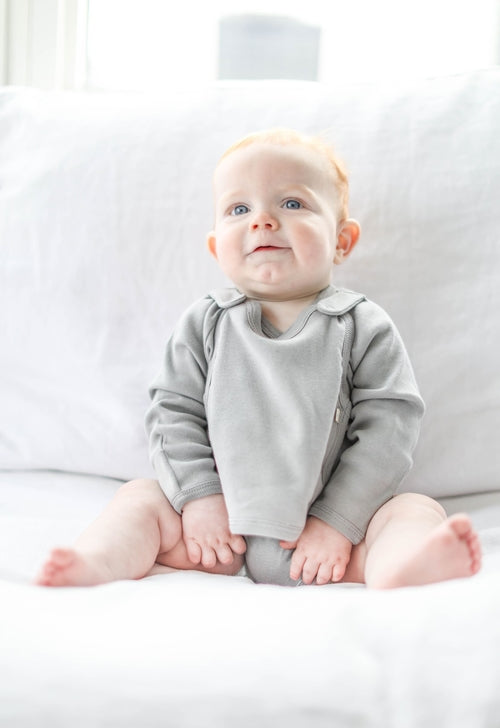 Smart Long Sleeve Kimono Bodysuit + Bib - Gray.