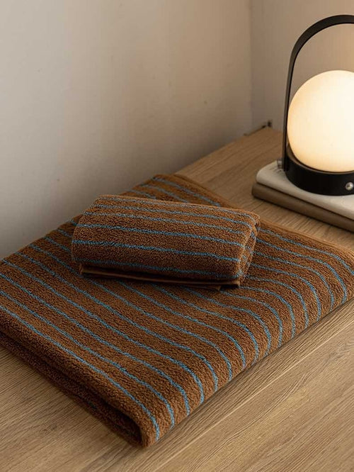 Ultra Soft Absorbent Retro Stripe Bath Towel - 100% Organic Cotton.