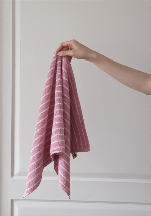 Ultra Soft Absorbent Retro Stripe Bath Towel - 100% Organic Cotton.