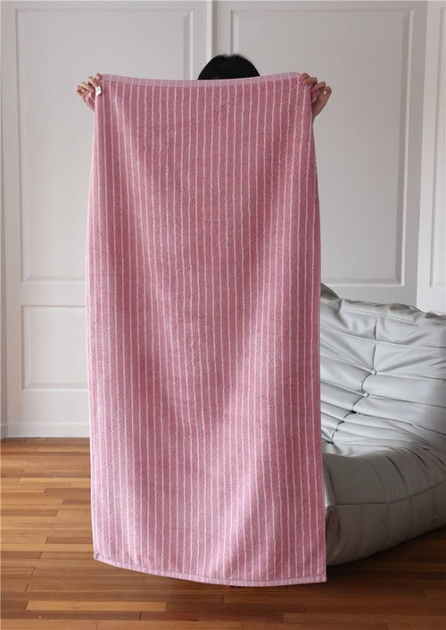 Ultra Soft Absorbent Retro Stripe Bath Towel - 100% Organic Cotton.